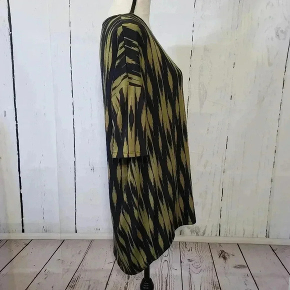Lularoe Southwest Aztec Print Irma Tunic - Picture 3 of 6